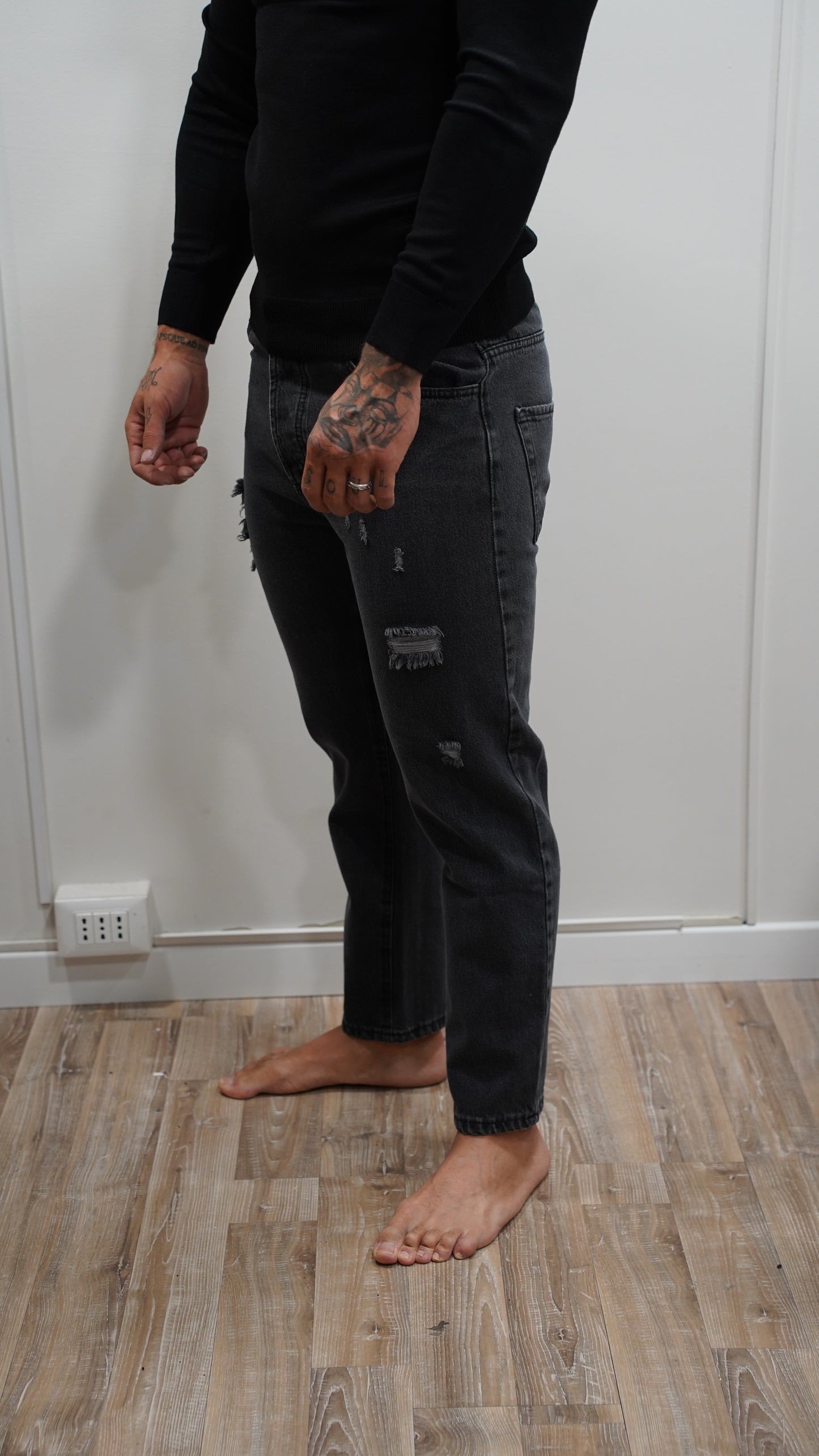 JEANS SCURO